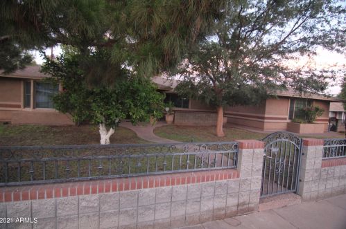 6127 17th St, Phoenix, AZ 85016-1809