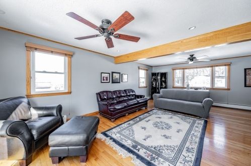 40 Frst Gln Dr, Montgomery MA 01085-4709 exterior