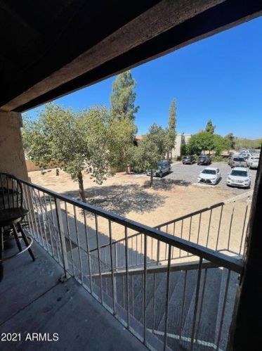 2725 Beck Ln, Phoenix AZ 85032-4255 exterior