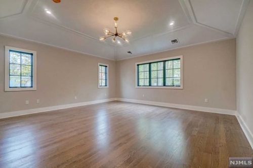 158 Magnolia Ave, Tenafly NJ  07670-1828 exterior