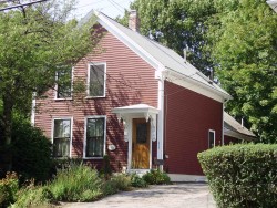 655 Watertown St, Newton, MA 02460-1350