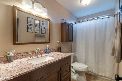 16814 31 Ave, Phoenix AZ 85009-4846 exterior