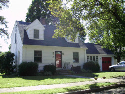 25 Star Rd, Newton, MA 02465-1039