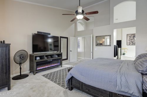 2702 Amberwood Dr, Phoenix AZ  85045-4208 exterior