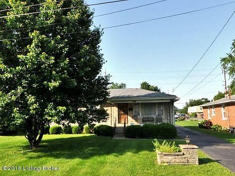 1808 Nobel Pl, Louisville, KY 40216-4722