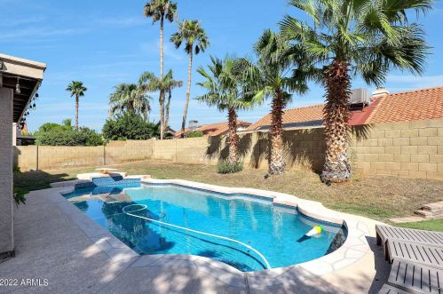 19429 35 Pl, Phoenix AZ 85028-3938 exterior