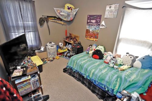 10 Viall St, New Bedford MA 02744-2505 exterior