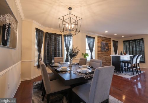 341 Chancellor Dr, West Deptford NJ  08096-5170 exterior