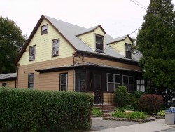 45 Curve St, Newton, MA 02465-2206