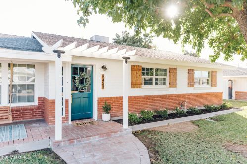 3451 47th St, Phoenix, AZ 85018-6005