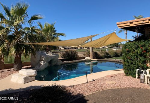 14052 Canterbury Dr, Phoenix AZ 85023-6211 exterior