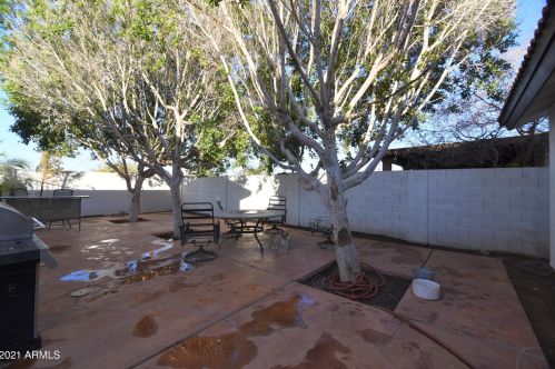 1932 Alta Vista Rd, Phoenix AZ 85041-5443 exterior