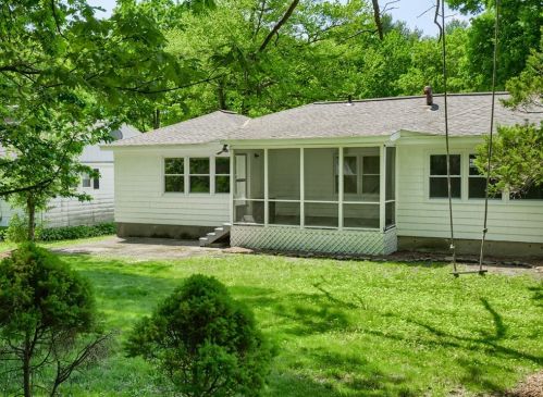 45 Ashmore Rd, Worcester MA  01602-1823 exterior