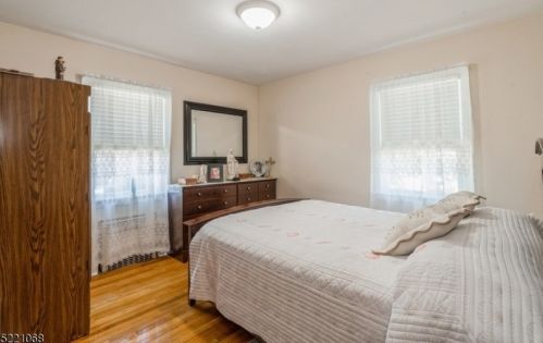 54 Meacham St, Belleville NJ 07109-1935 exterior