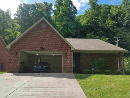 351 Walters Rd, Pikeville KY  41501-9204 exterior