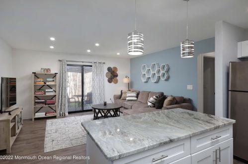 108 Bluebell Dr, Jackson Twp NJ 08527-4110 exterior