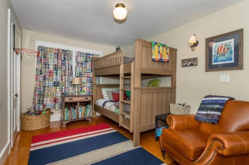 118 Messinger St, Canton MA 02021-3947 exterior