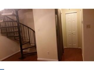 1066 Tristram Cir, West Deptford NJ  08051-2208 exterior