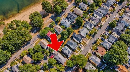 34 Lawn Ave, Quincy, MA 02169-7337