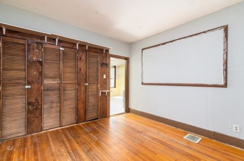 21 Whipple St, Worcester MA 01607-1339 exterior