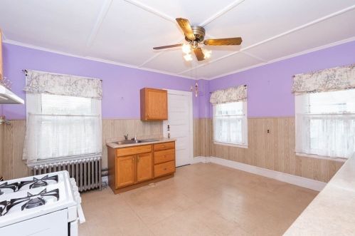 12 Washington St, Gloucester MA 01930-2628 exterior