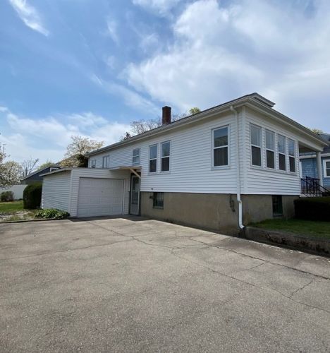 345 Westhill Ave, Fall River MA  02726-2922 exterior