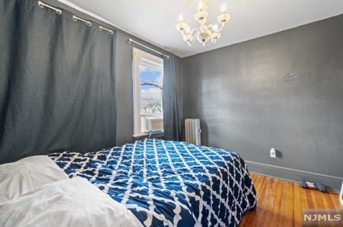 5 Davidson St, Belleville NJ  07109-3207 exterior