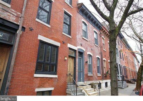 1745 Bainbridge St, Philadelphia, PA 19146-1536