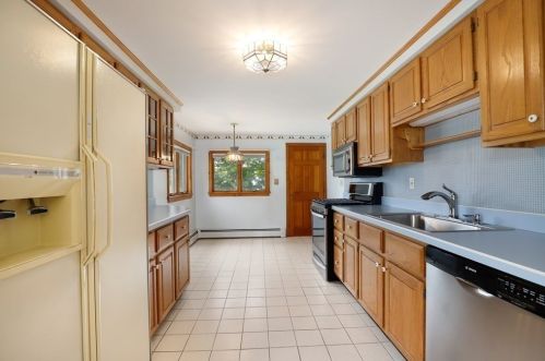 44 Florence St, Everett MA 02149-4841 exterior