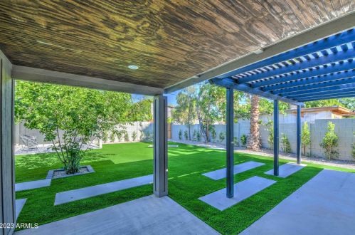 4043 44th Pl, Phoenix AZ  85018-5401 exterior