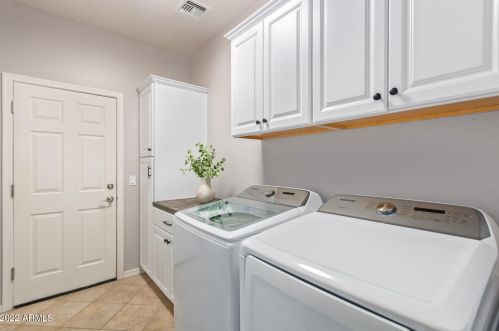 27018 52nd Gln, Phoenix AZ 85083-6308 exterior