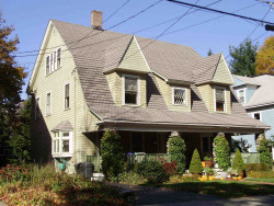 15 Bradford Rd, Newton, MA 02461-1003