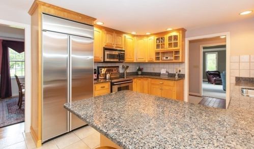 7 Saw Ml Pond Rd, Hingham MA 02043-3457 exterior