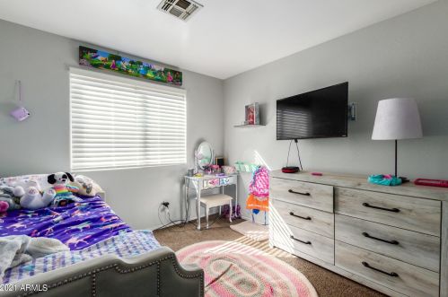 2425 65 Dr, Phoenix AZ 85043-1950 exterior