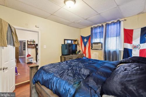 4265 6 St, Philadelphia PA 19140-2313 exterior