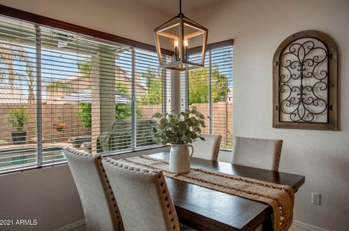 3345 Behrend Dr, Phoenix AZ 85050-1923 exterior