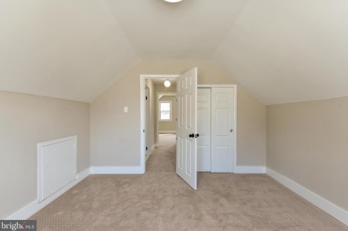 1102 Cumberland Ave, West Deptford NJ  08096-3041 exterior