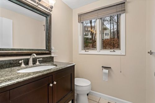 6 Skylar Dr, Southborough MA 01772-1745 exterior