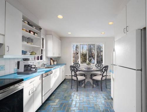 230 Woodward St, Newton MA 02468-2041 exterior