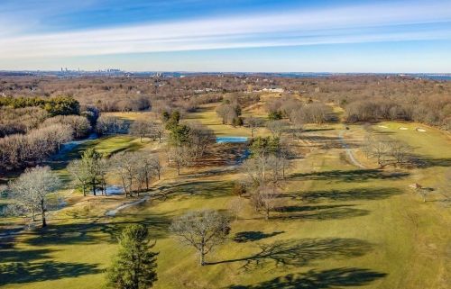 2 Golfview Dr, Hingham MA 02043-2633 exterior