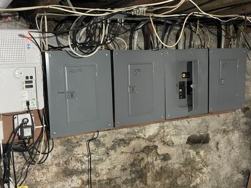 423 Bay St, Taunton MA 02780-2520 exterior