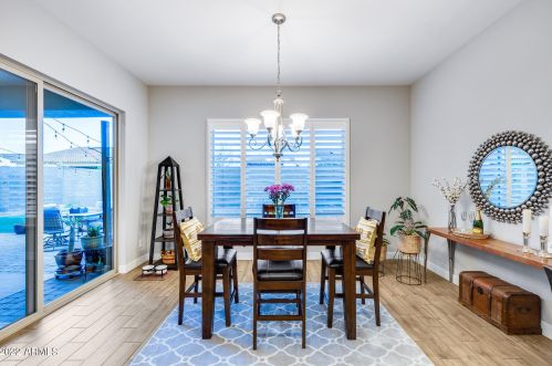 22421 30 St, Phoenix AZ 85050-4405 exterior