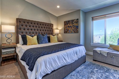 5627 Oslo Ln, Park City UT 84098-7708 exterior