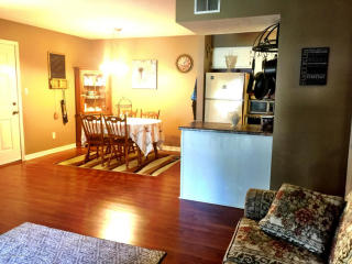 9808 Whipps Mill Rd, Louisville, KY 40223-1183