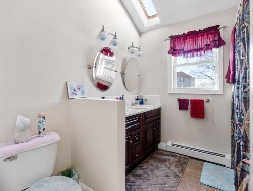 305 Detroit St, Fall River MA 02721-4904 exterior