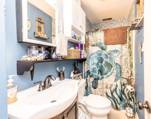 19 Frederick St, Montgomery MA 01085-3180 exterior