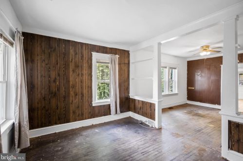 1943 Cooper St, West Deptford NJ 08096-3810 exterior