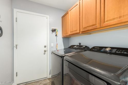 14250 43rd St, Phoenix AZ 85032-3322 exterior