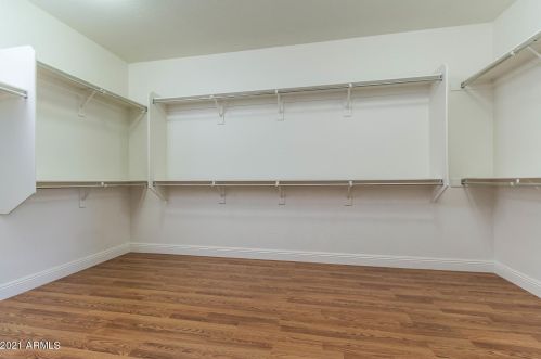 25303 51 Dr, Phoenix AZ 85031-3902 exterior