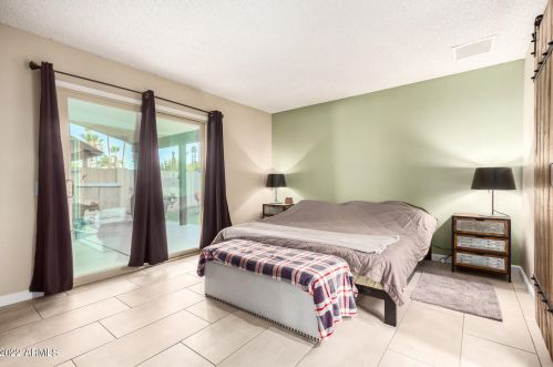 15450 39 St, Phoenix AZ 85018-6406 exterior